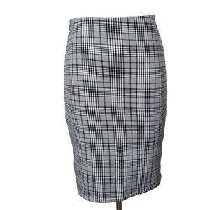 Maze Collection Womens Size M Houndstooth/Plaid Pencil Skirt Black White Stretch
